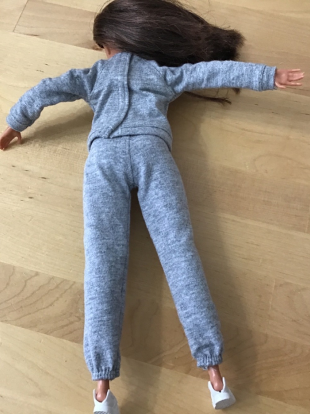 Barbie Roots Clothes - Picture 9 of 14